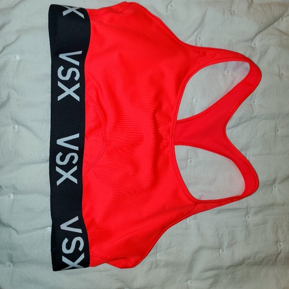 NWOT VICTORIAS SECRET SPORT BRA - Picture 1 of 3